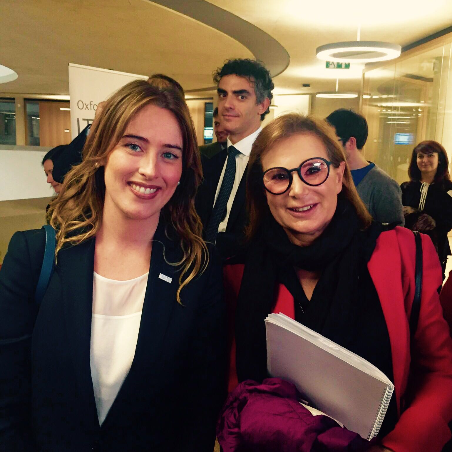 Prof. Anna Chimenti e On. Maria Elena Boschi Ministro per le Riforme Costituzionali e i Rapporti con il Parlamento.